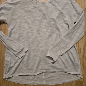 lululemon athletica Light Gray Long Sleeve Top, Size 4, Cute Back!!